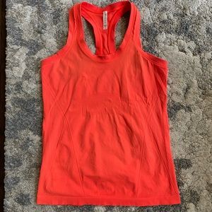 Athleta Momentum Tank